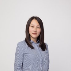 Reena Zhang, Sales representative
