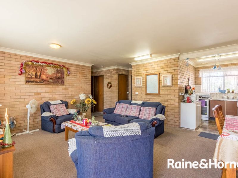 3/2 William Street, Bathurst NSW 2795, Image 2