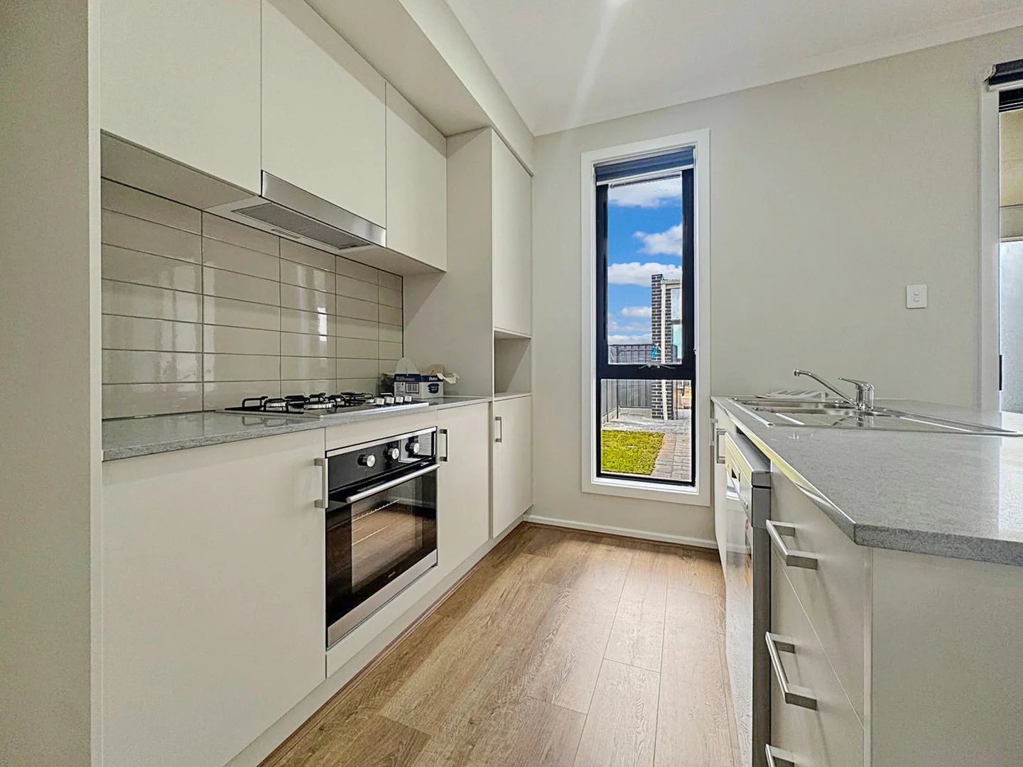 33 Mozart Cct, Evanston Gardens SA 5116