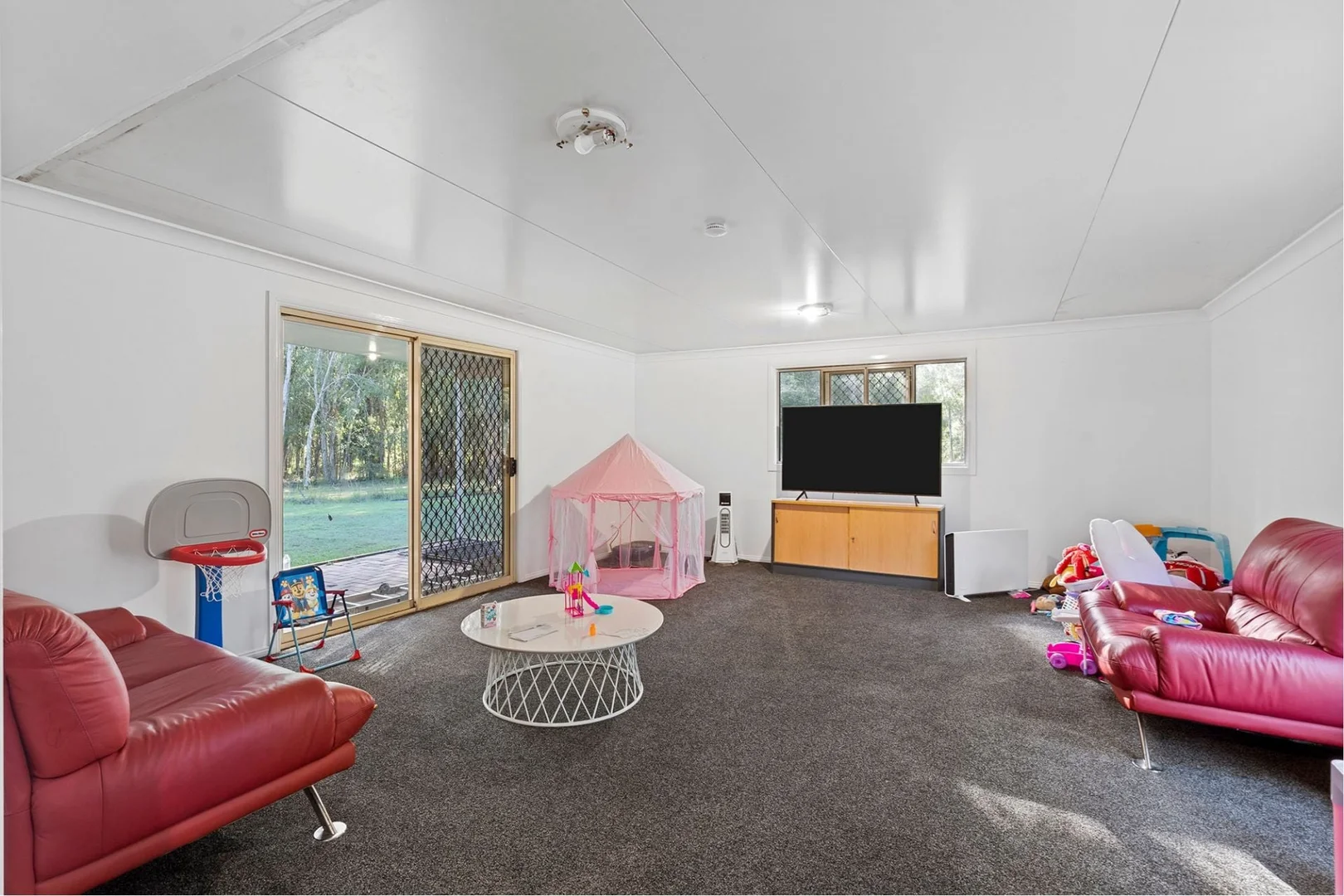 Additional image 2 of 53 Country Court, Park Ridge QLD 4125