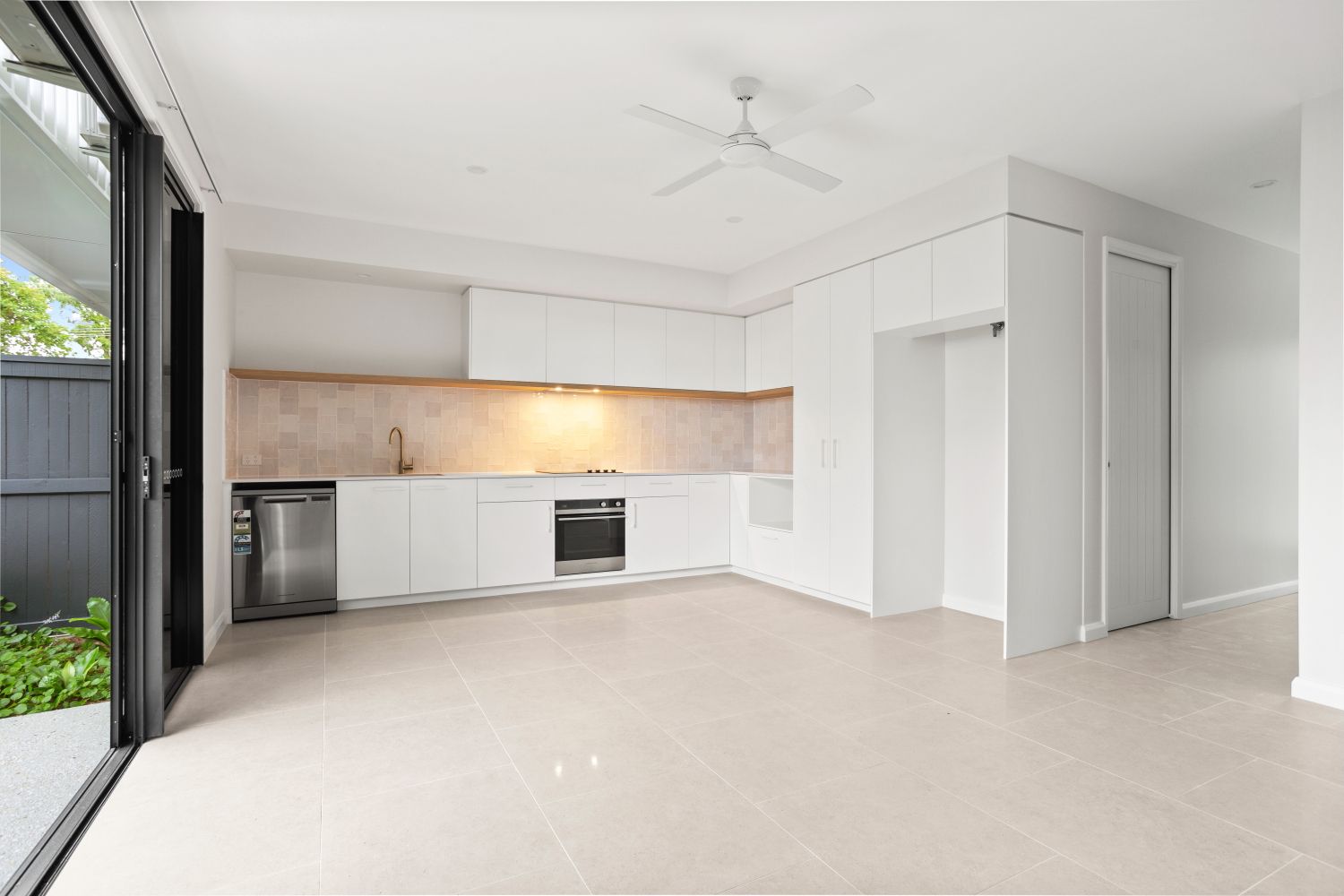 4/15 Bower Street, Caloundra QLD 4551, Image 2