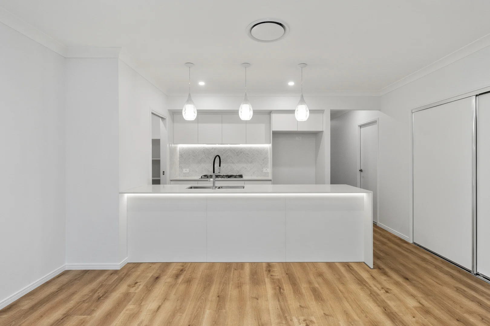 Additional image 3 of 18 Paradise Close, Deebing Heights QLD 4306