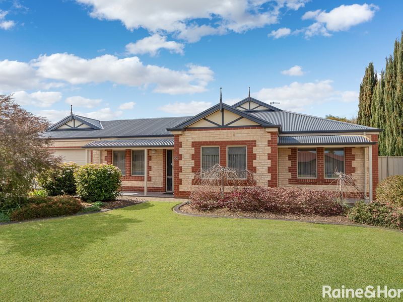 66 Hampden Way, Strathalbyn SA 5255, Image 1