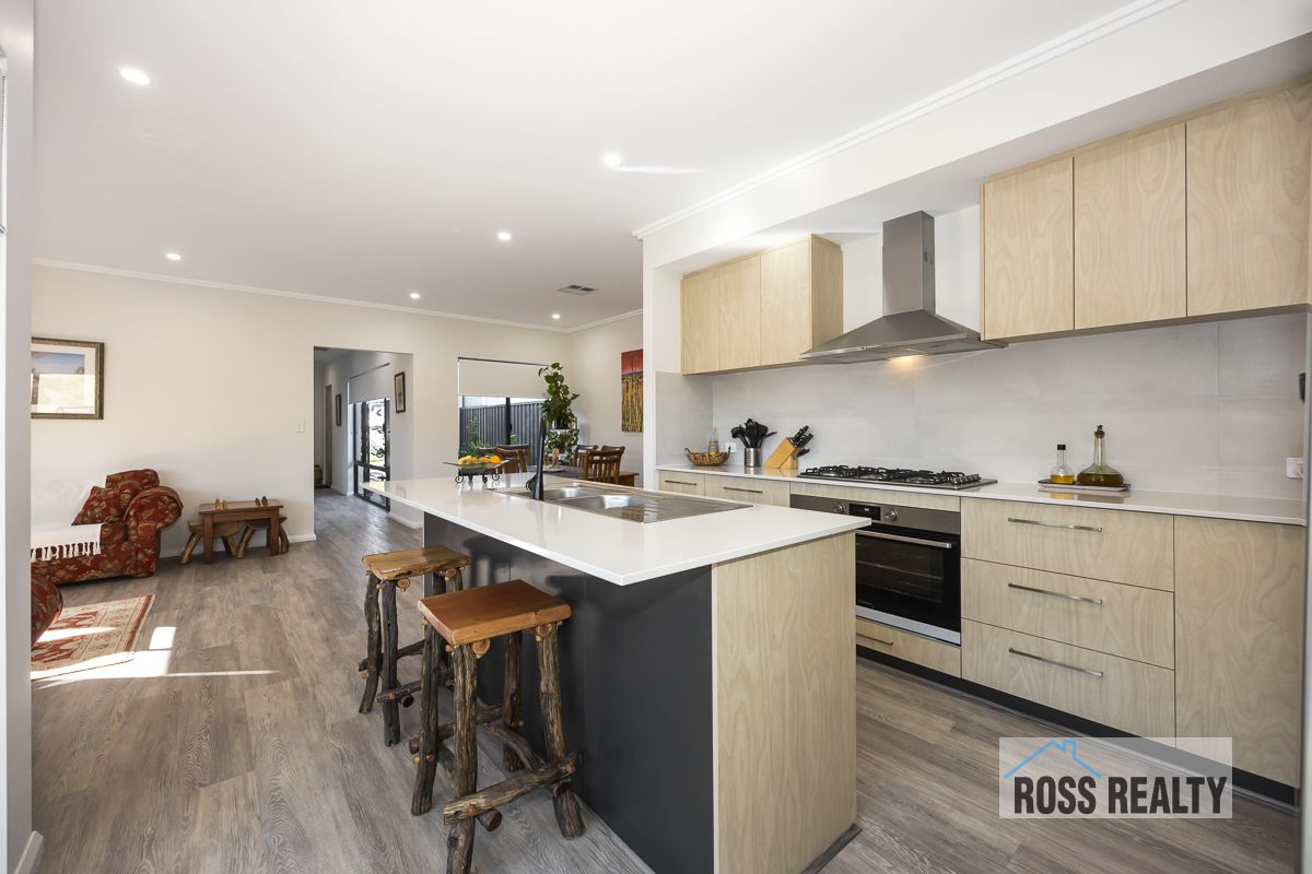 4 bedrooms House in 12A Maidstone Way MORLEY WA, 6062