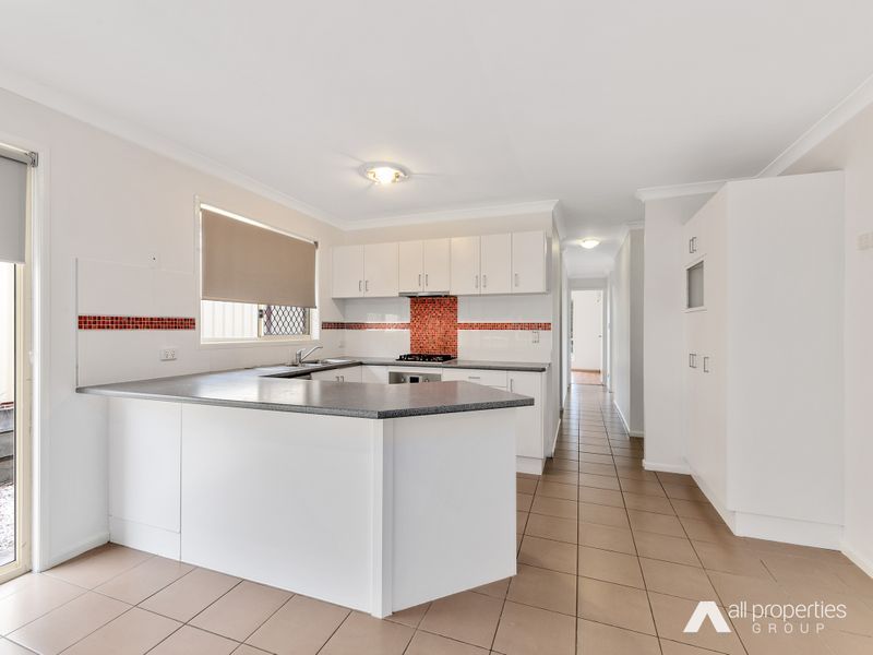 14 Mareeba Court, Boronia Heights QLD 4124, Image 2