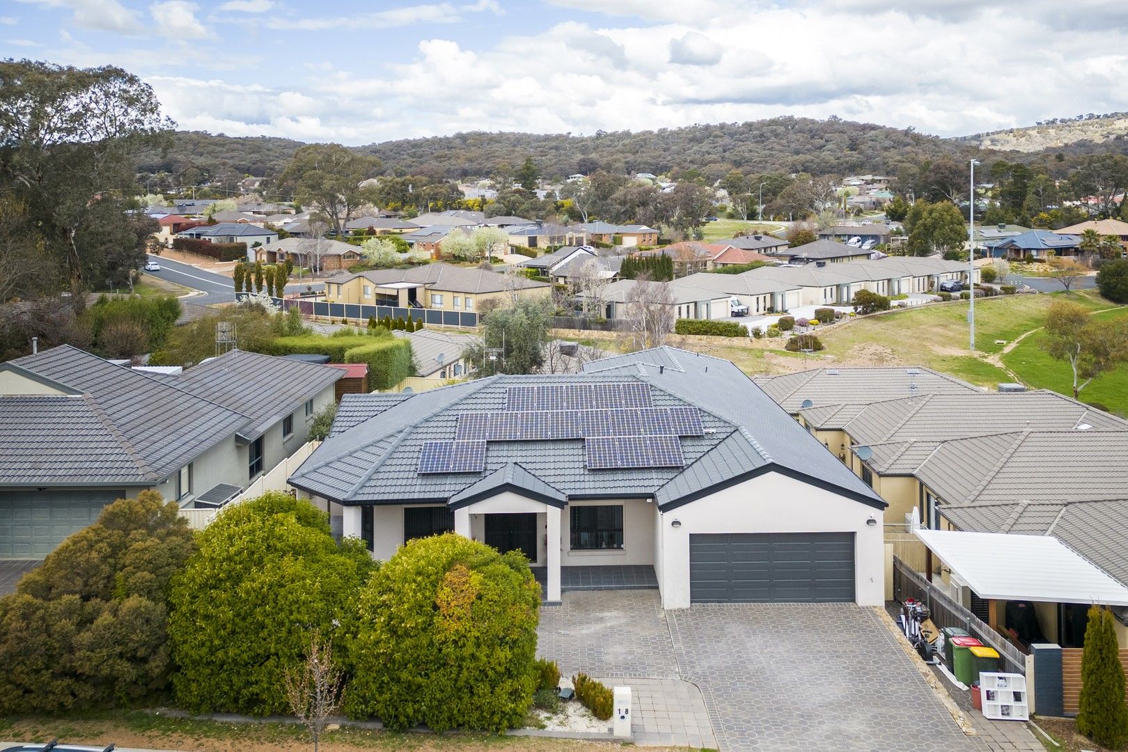 138 Halloran Drive, Jerrabomberra NSW 2619, Image 2