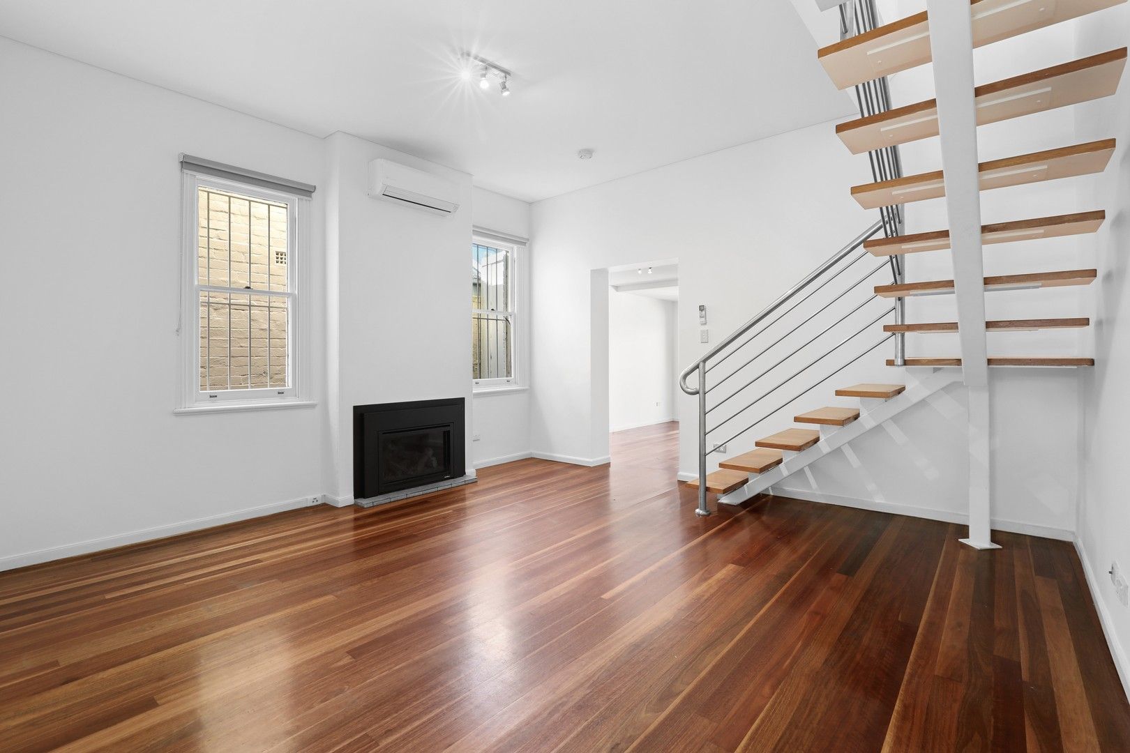 2 bedrooms House in 26 collins Street ANNANDALE NSW, 2038