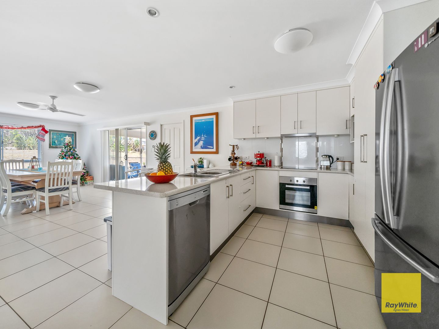 23 Waterfront Drive, Agnes Water QLD 4677, Image 2