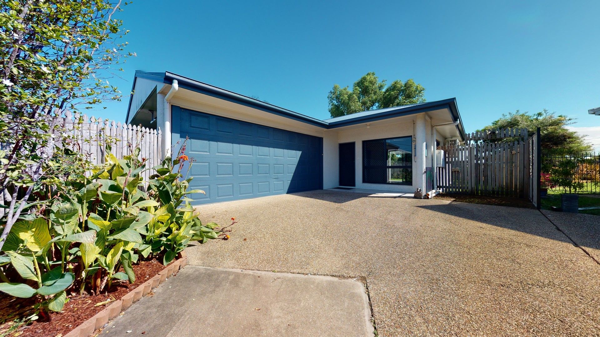 4 bedrooms House in 60A Santal Dr RASMUSSEN QLD, 4815