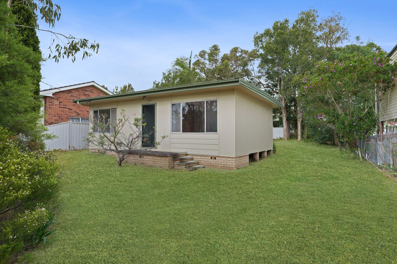 108 Cams Boulevard, Summerland Point NSW 2259, Image 2