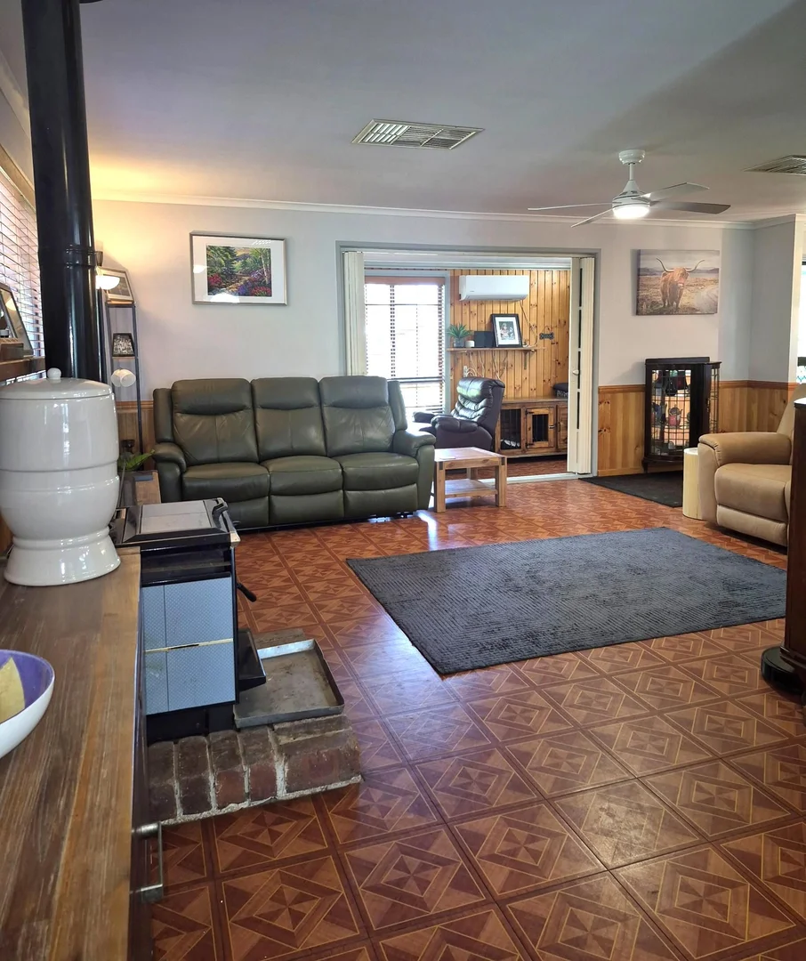 Additional image 3 of 4 Douglas Street, Blackbutt QLD 4314