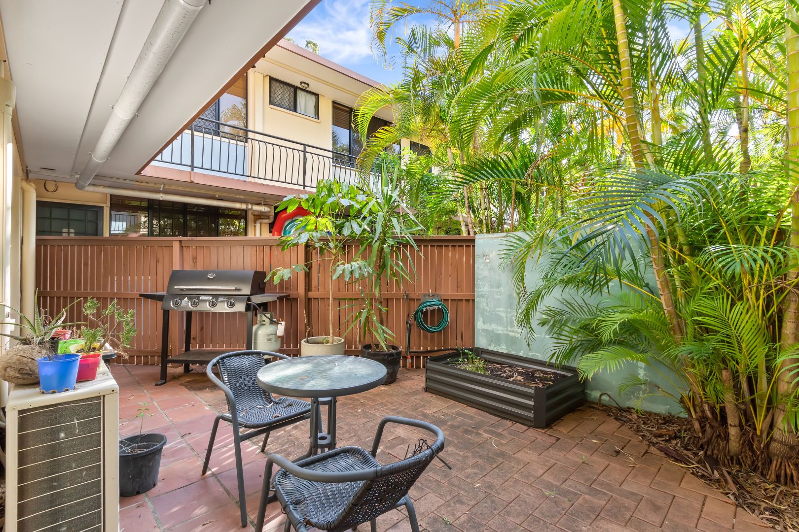 10/2125 Dudley Street, Highgate Hill Property History & Address