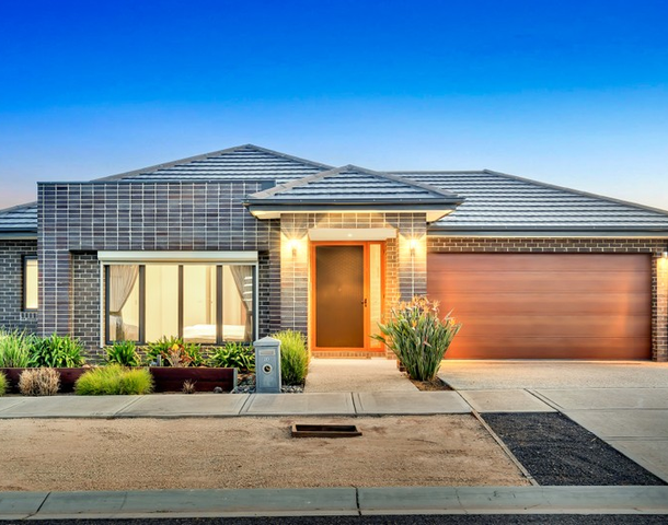 10 Viewside Crescent, Craigieburn VIC 3064