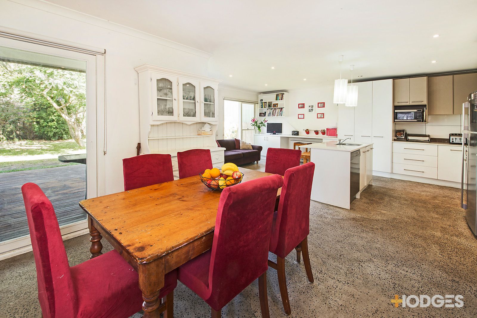 10 Parkside Street, Beaumaris VIC 3193, Image 2