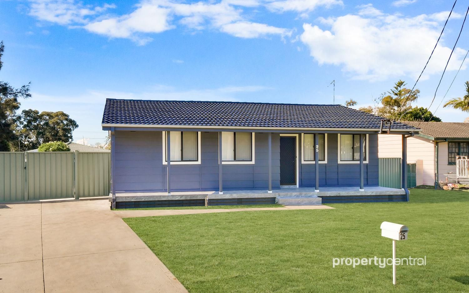 25 Mindanao Avenue, Lethbridge Park Property History & Address