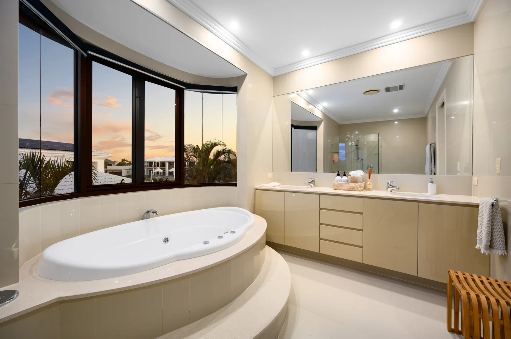 Additional image 22 of 33 The Peninsula, Sovereign Islands QLD 4216