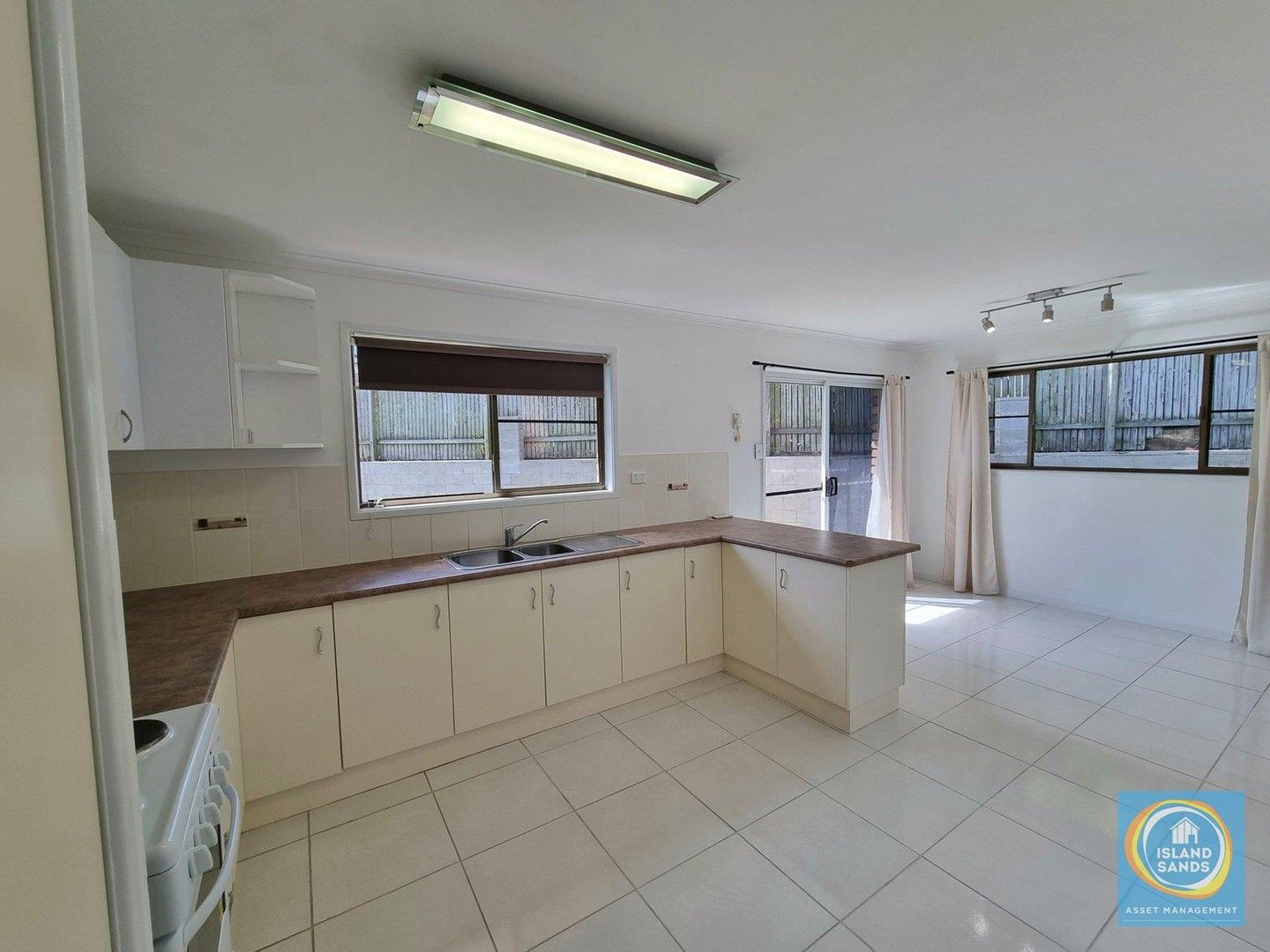 2 bedrooms House in 2/3 Fox Court TANNUM SANDS QLD, 4680