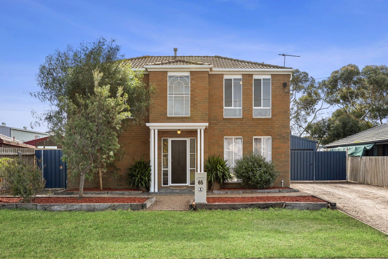 4 bedrooms House in 65 Cameron Crescent LARA VIC, 3212