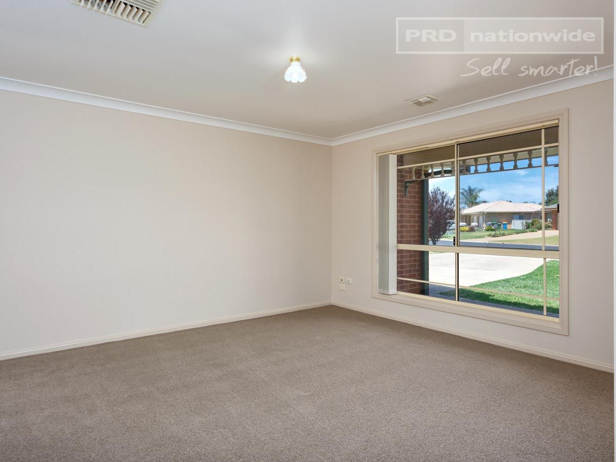 23 Wonkana Road, Glenfield Park NSW 2650, Image 2