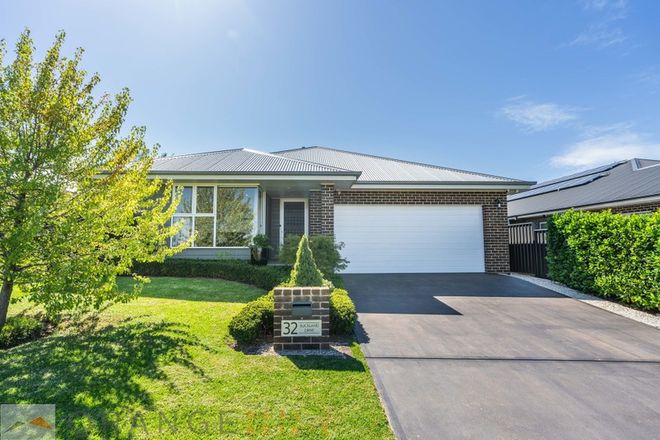 Picture of 32 Buckland Drive, ORANGE NSW 2800