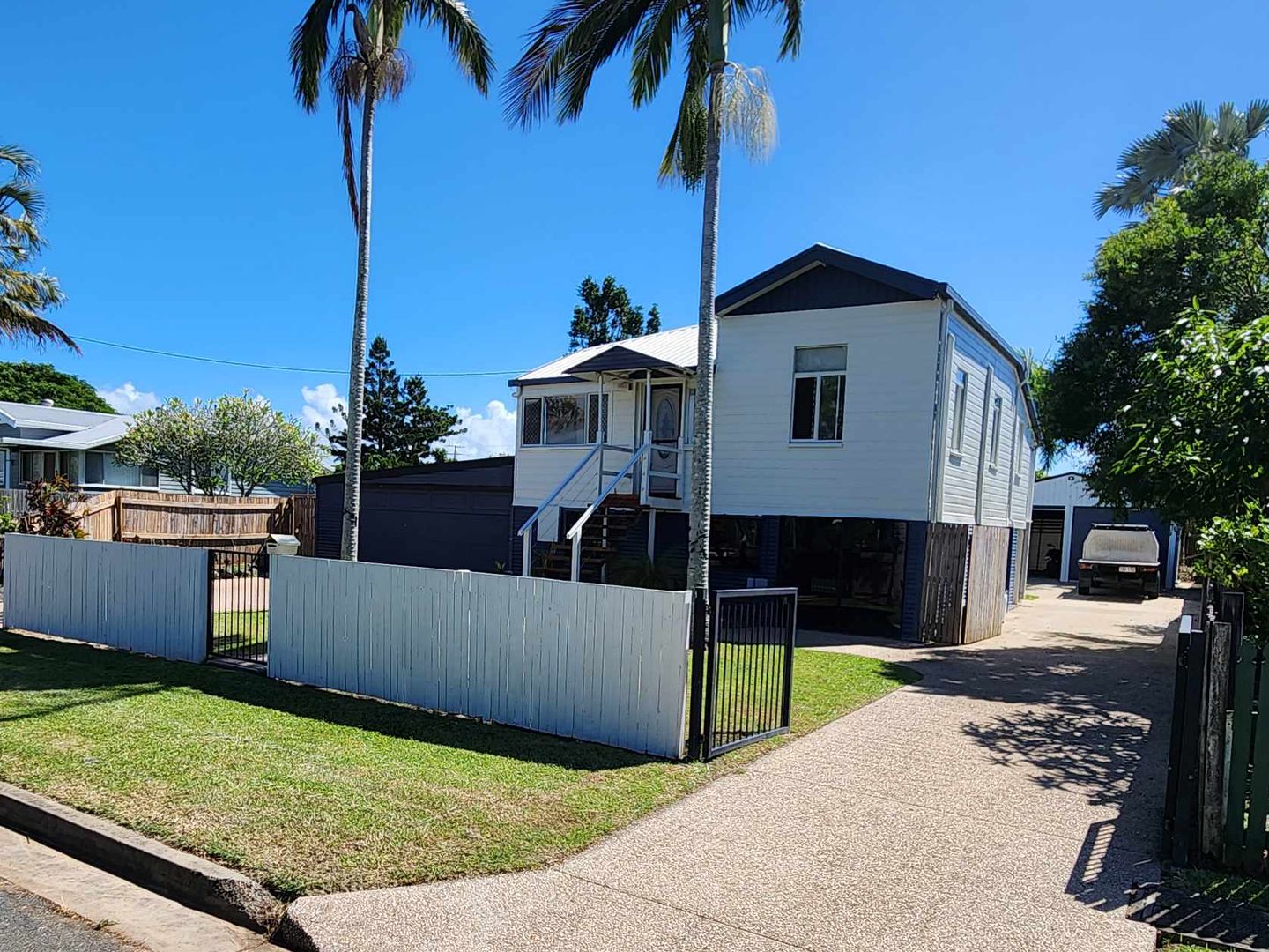 5 bedrooms House in 182 Kippen Street SOUTH MACKAY QLD, 4740