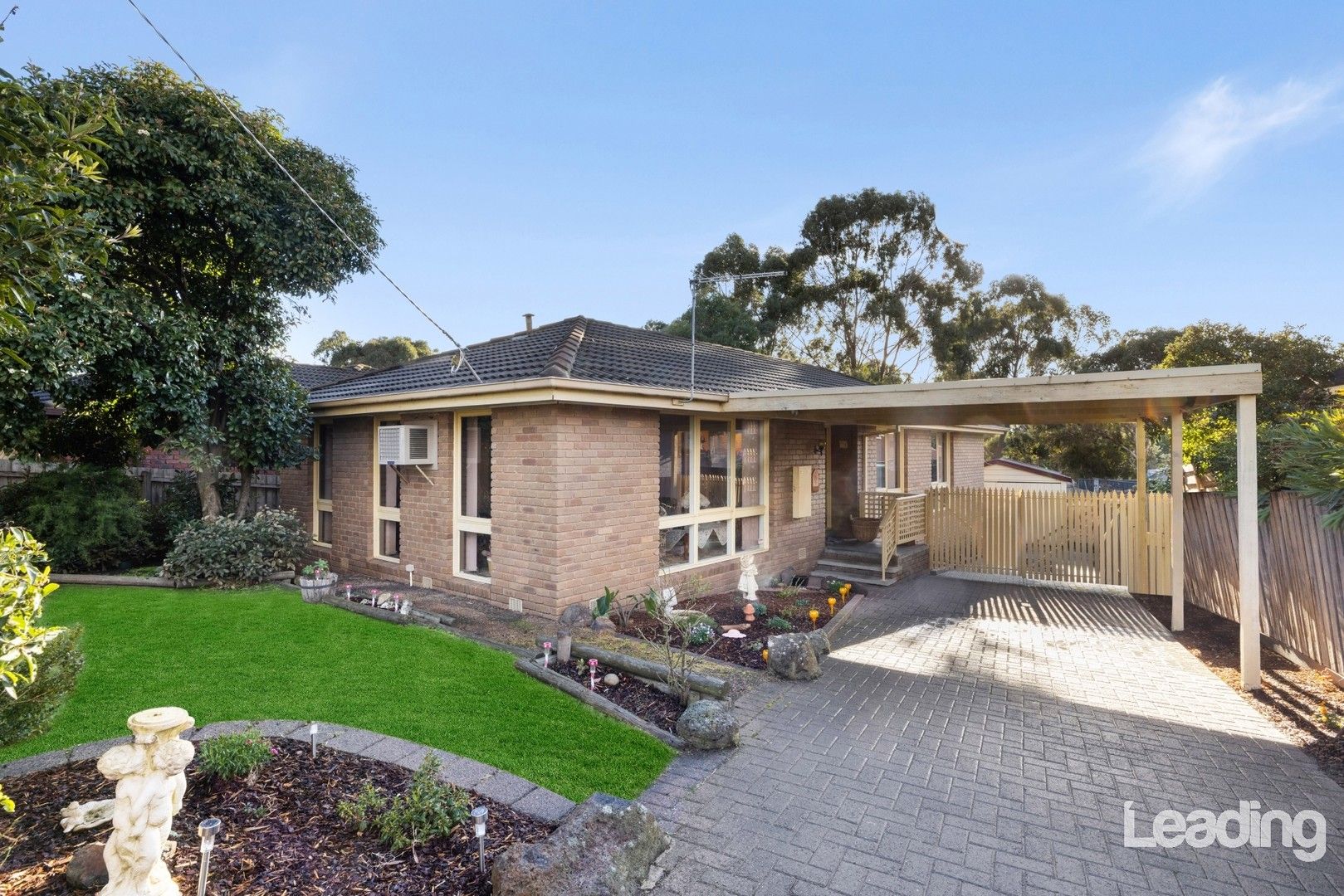 3 bedrooms House in 46 Heysen Drive SUNBURY VIC, 3429