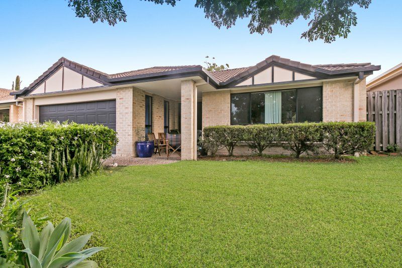 86 Silver Glade Drive, Elanora QLD 4221