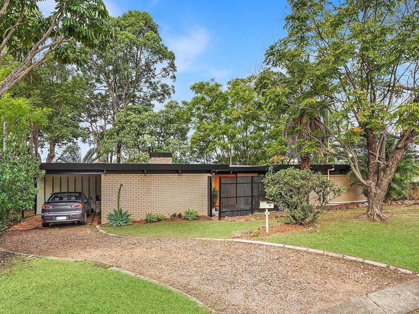 19 Irruka Crescent, Ferny Hills QLD 4055, Image 1