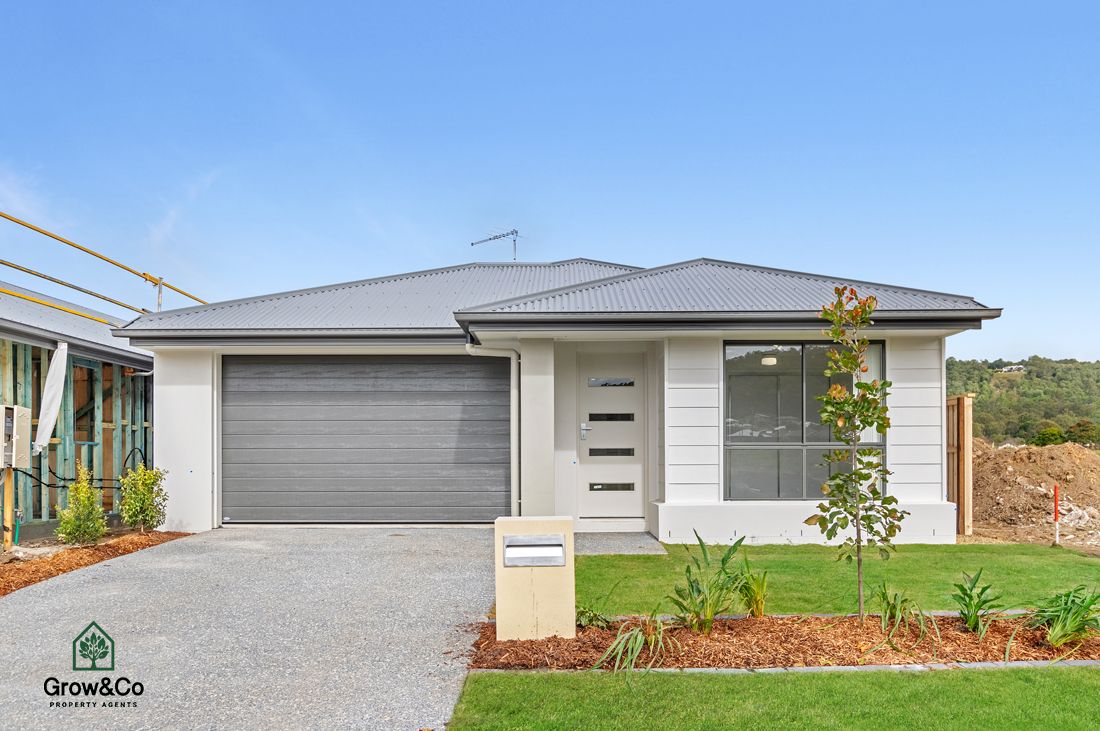 4 bedrooms House in 54 Jim Davidson Boulevard BELIVAH QLD, 4207