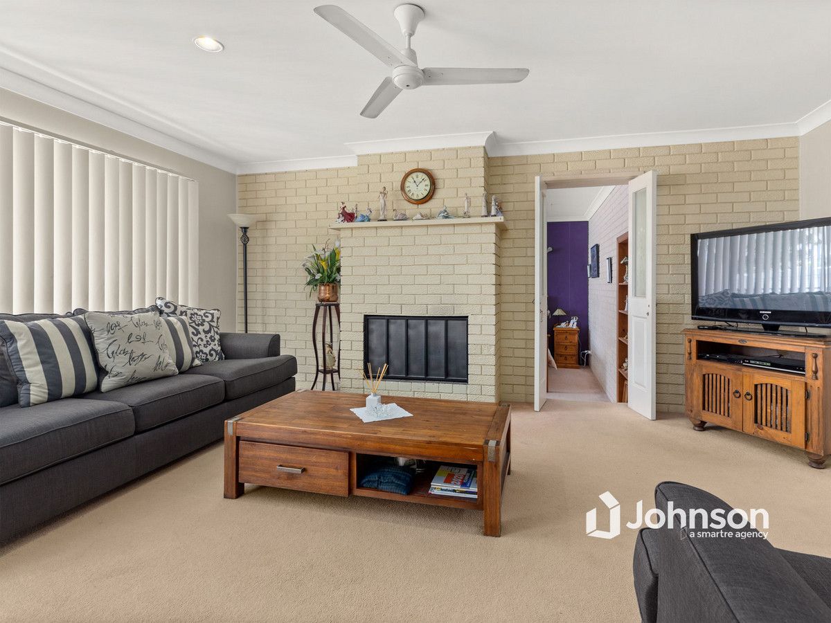 16 Bywater Street, Hillcrest QLD 4118, Image 2