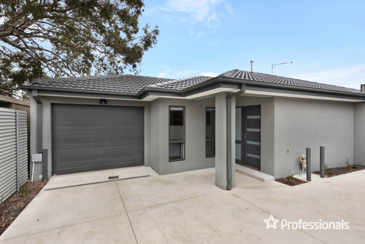 2/12 Silver Street, Werribee VIC 3030, Image 0