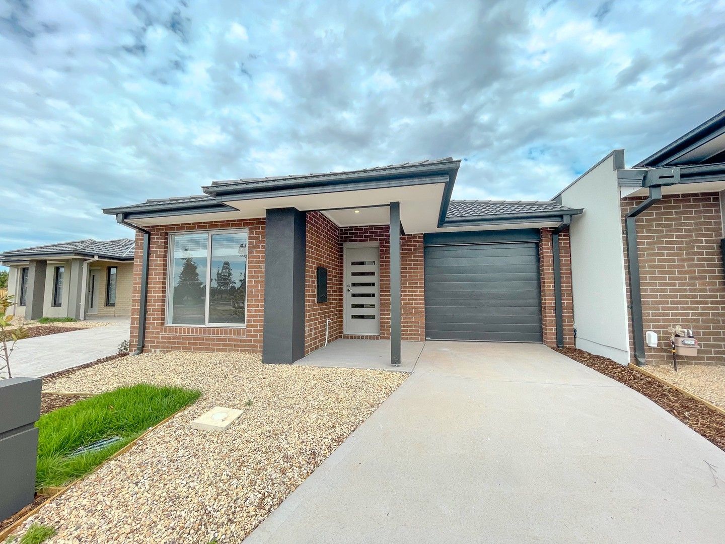 3 bedrooms House in 117 Renaissance Drive STRATHTULLOH VIC, 3338
