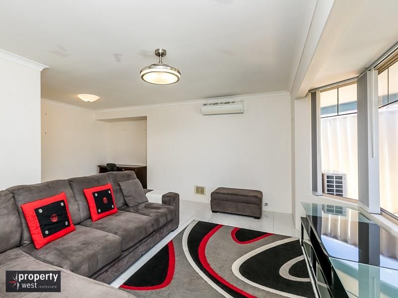 19B Gairloch Place, Joondalup WA 6027, Image 2