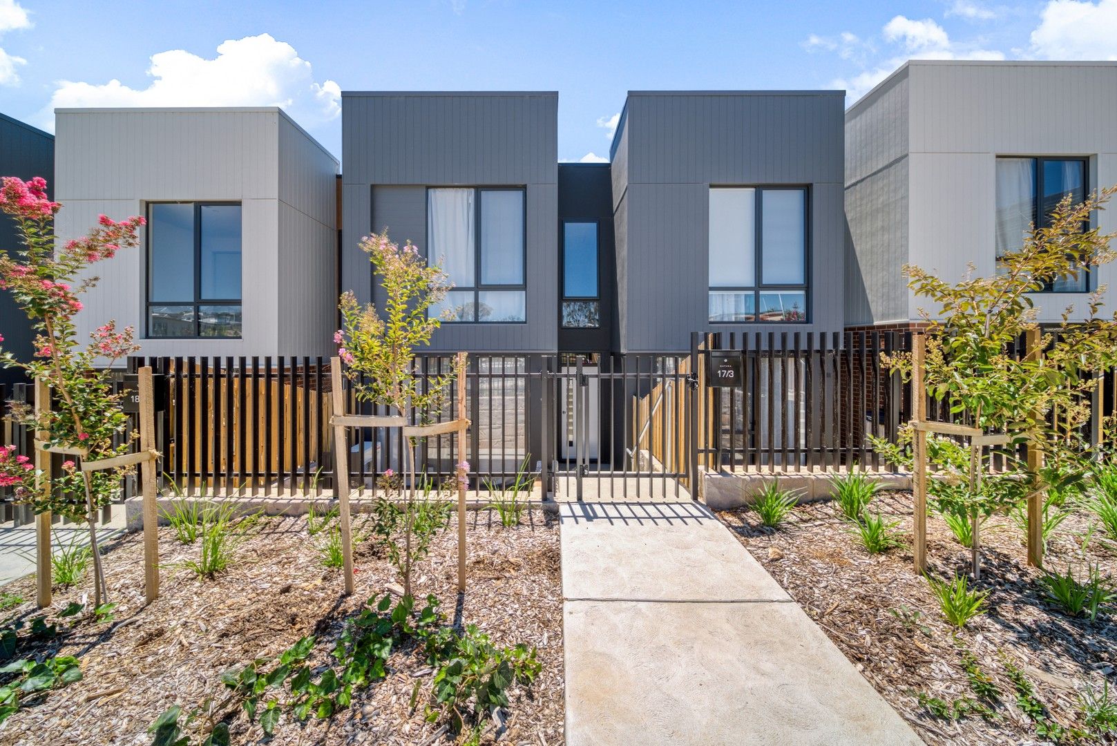 3 bedrooms Apartment / Unit / Flat in 17/3 Summerfield Close DENMAN PROSPECT ACT, 2611
