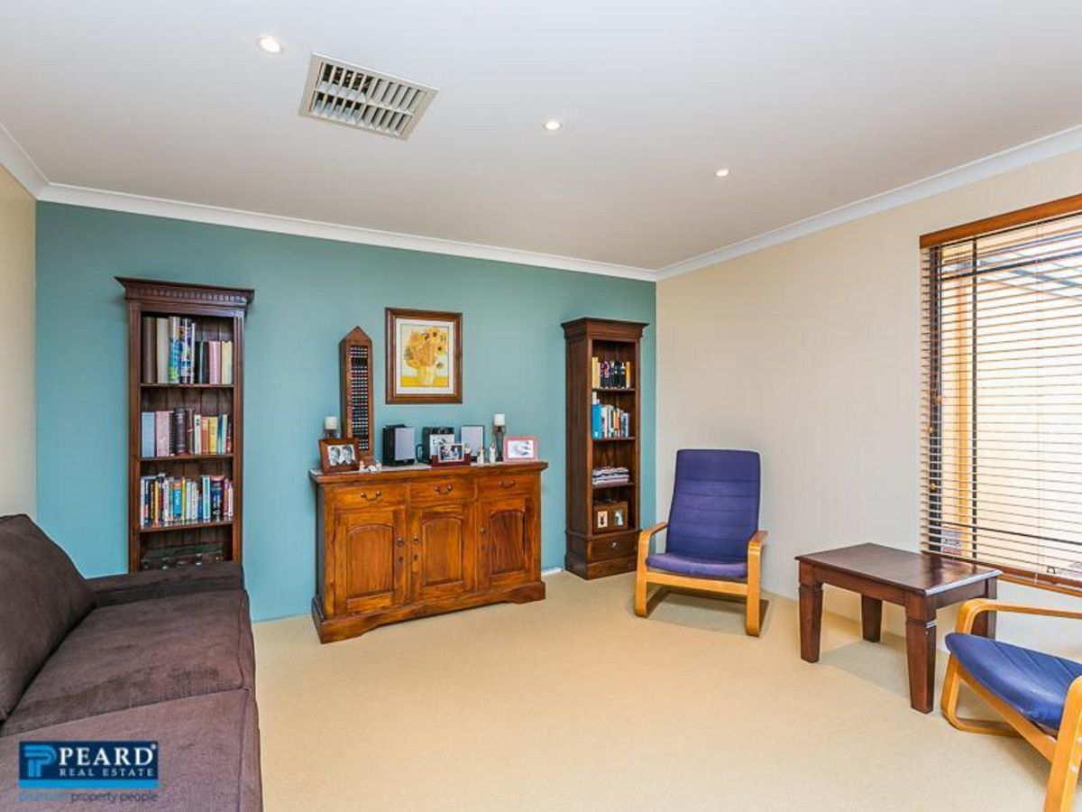 19 Lambasa Way, Mindarie WA 6030, Image 2