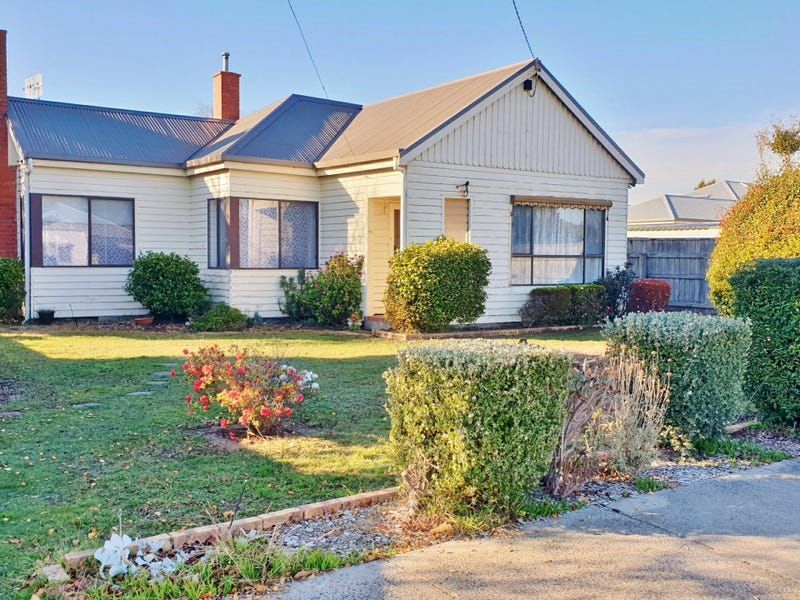 3 bedrooms House in 16 Cants Rd COLAC VIC, 3250