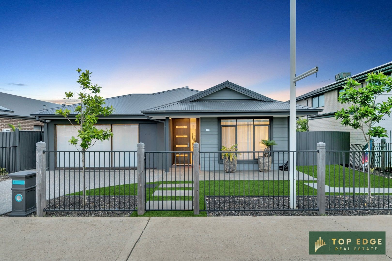 4 bedrooms House in 103 Beattys Road FRASER RISE VIC, 3336