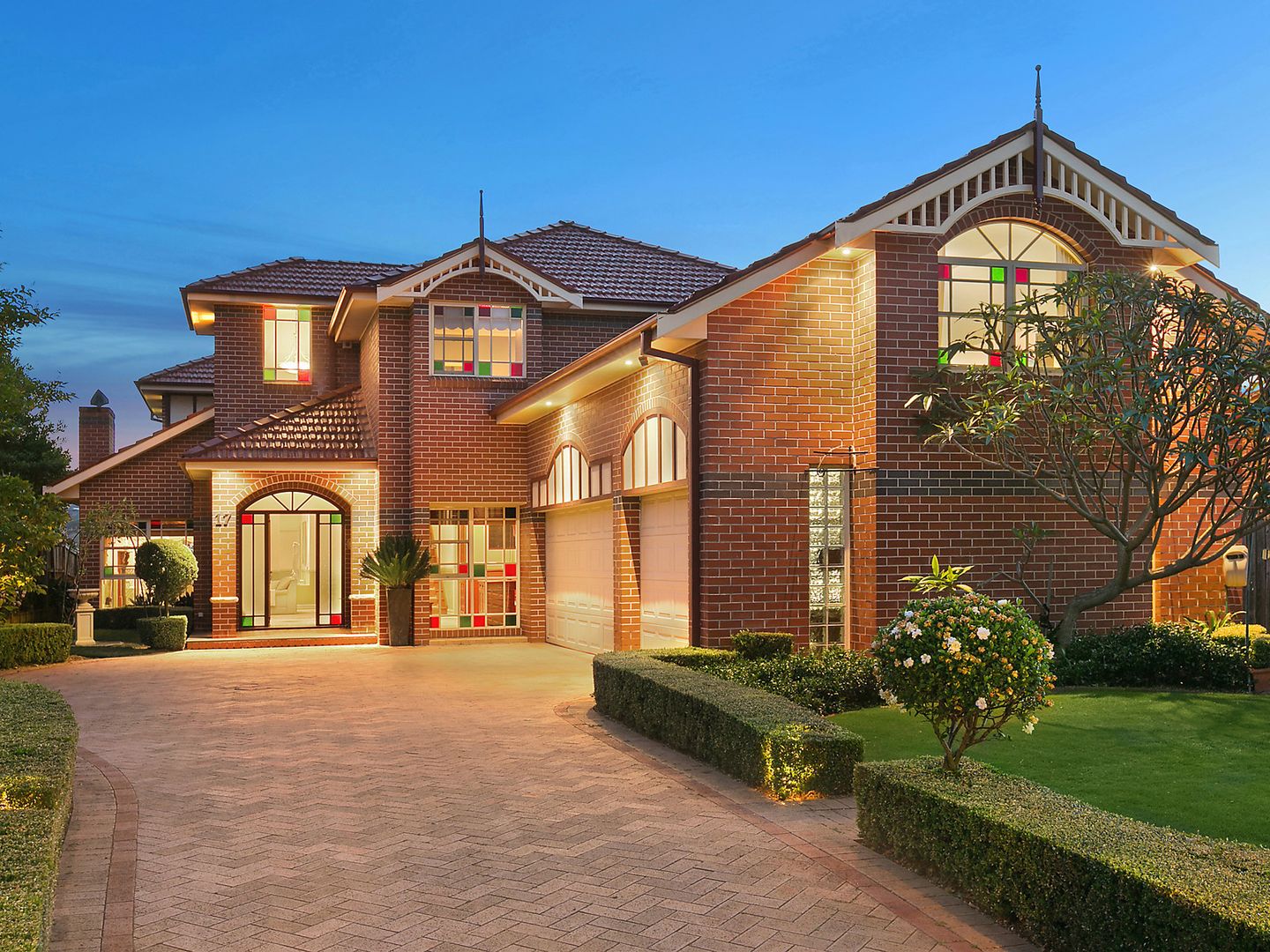 17 Balintore Drive, Castle Hill Property History & Address Research