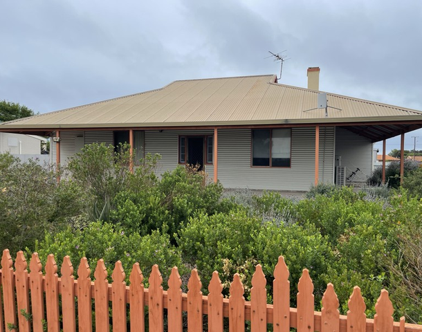 71 Poynton Street, Ceduna SA 5690