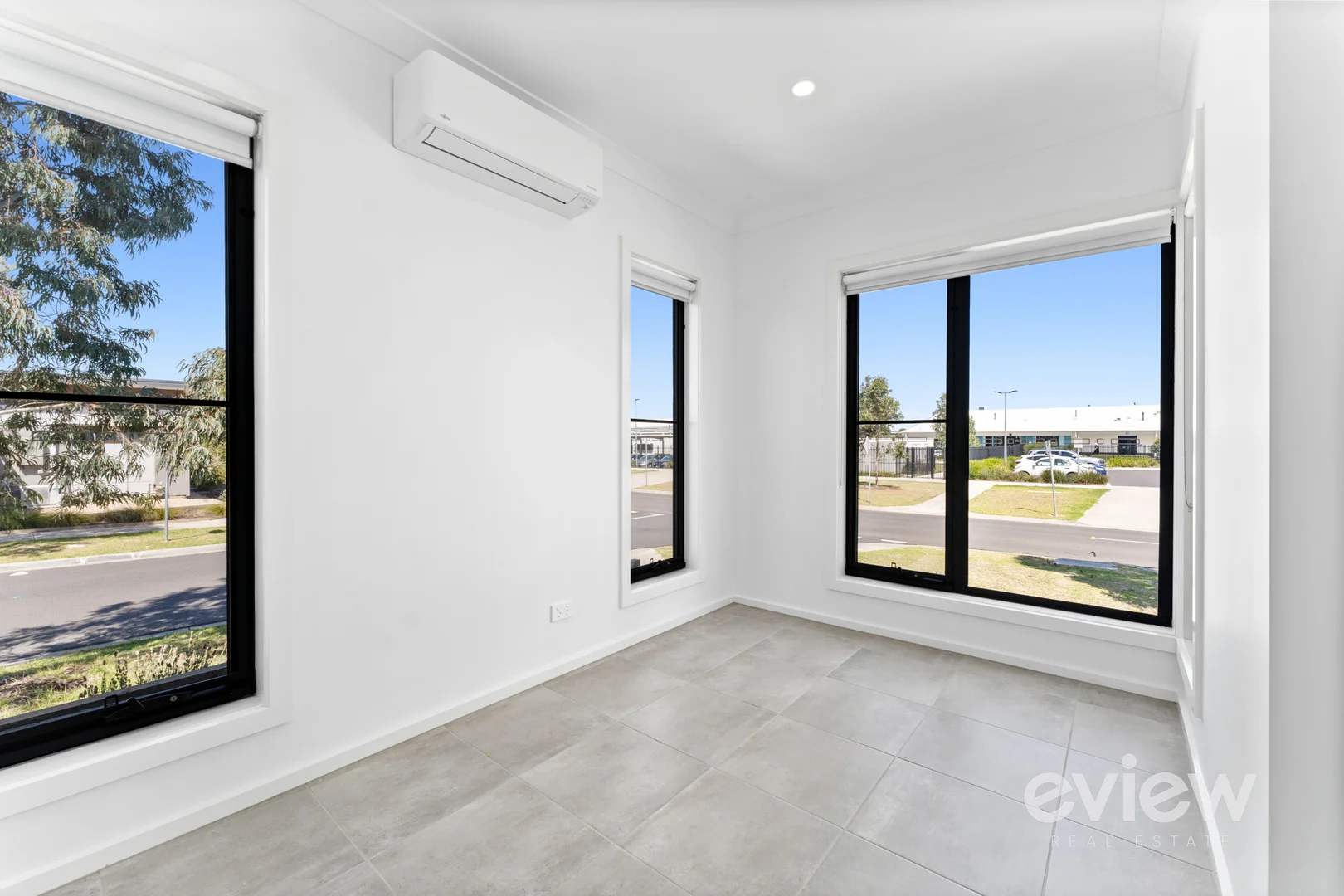 Additional image 2 of 39 Coldstream Avenue, Werribee VIC 3030