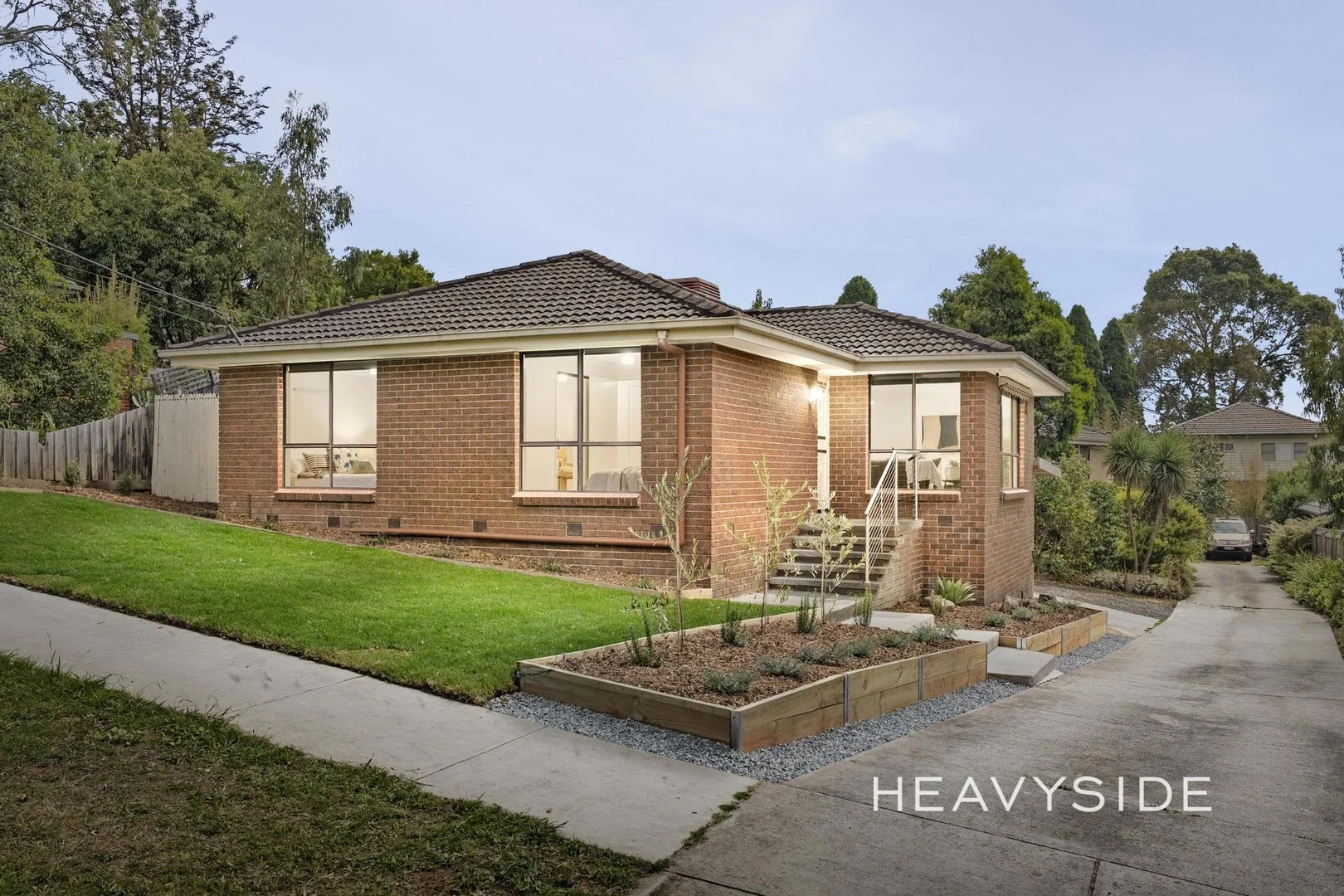1/3 James Avenue, Mitcham VIC 3132