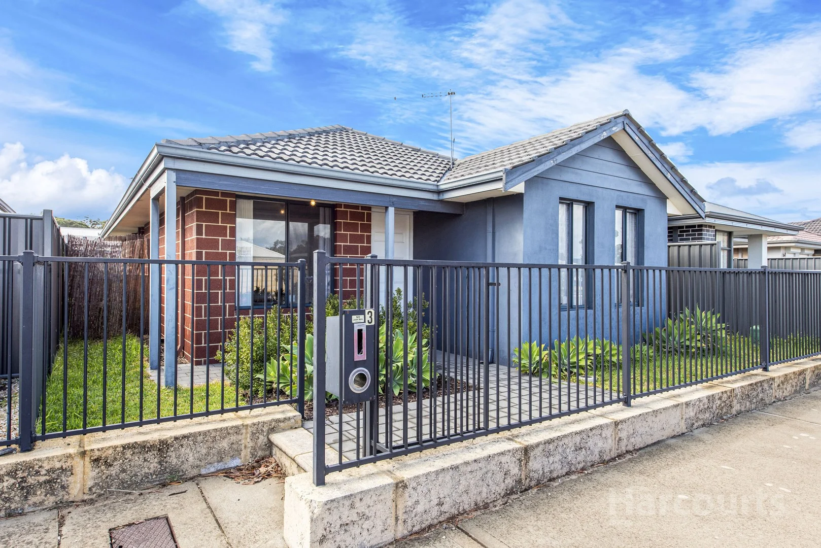 3 Lilydale Drive, Lakelands WA 6180