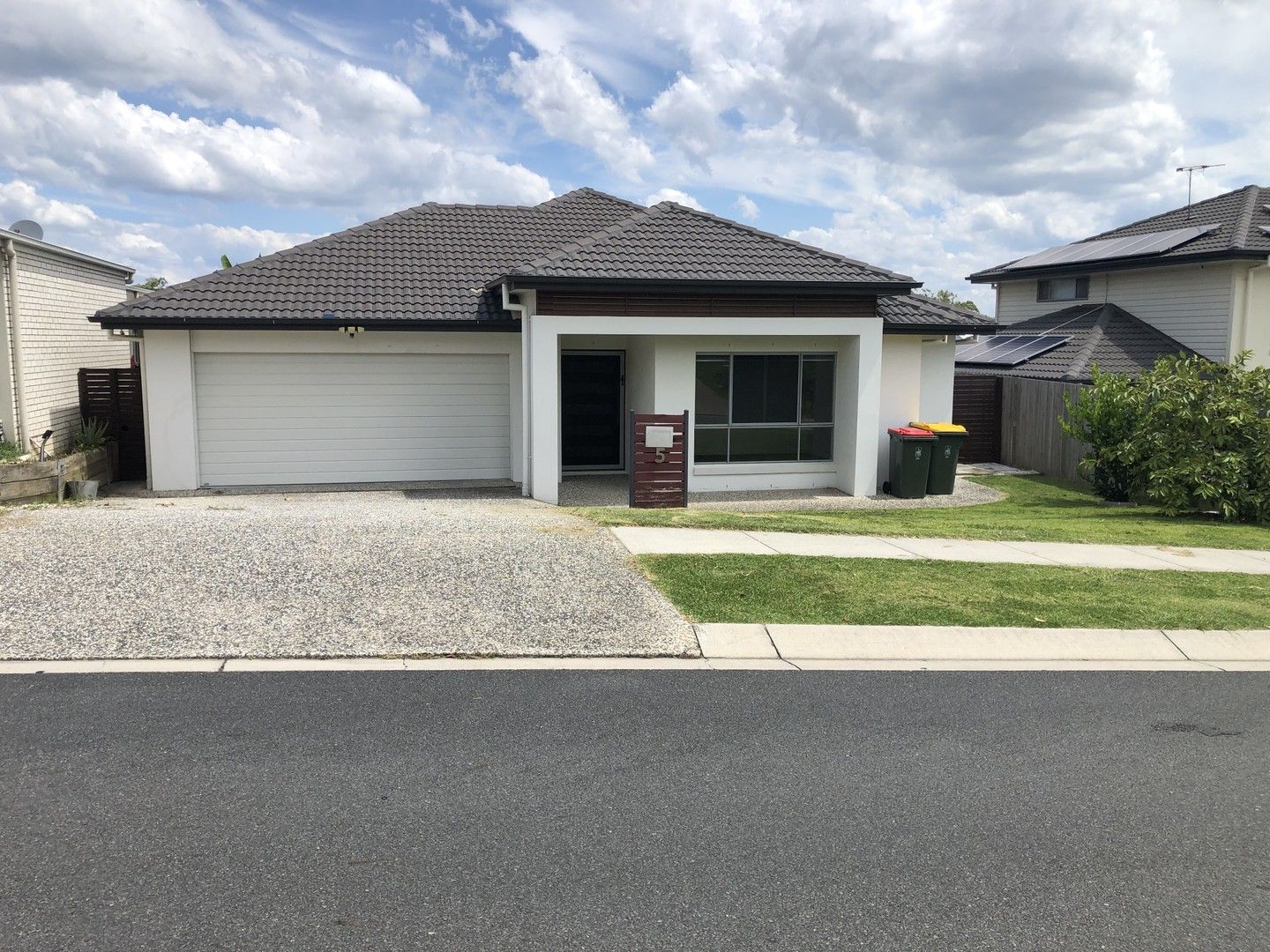 5 Bekshire Place, Heathwood QLD 4110 House For Rent 680 Domain