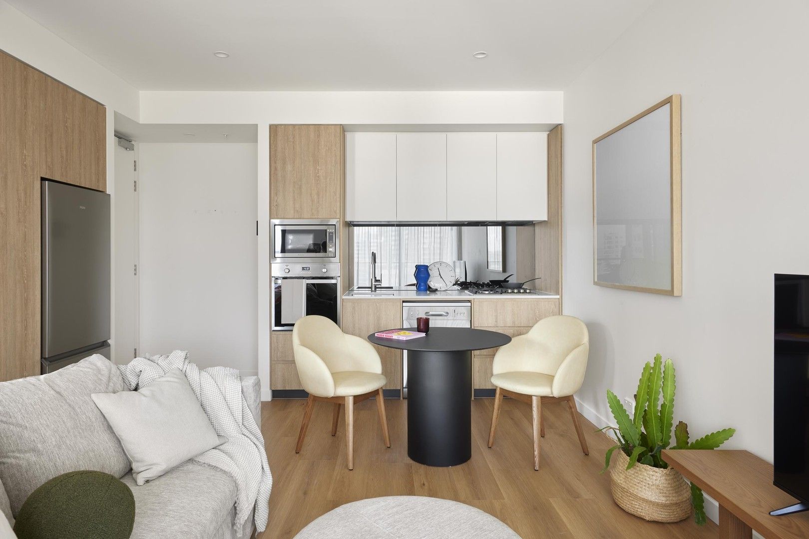 1 bedrooms Studio in Parkes Street HARRIS PARK NSW, 2150