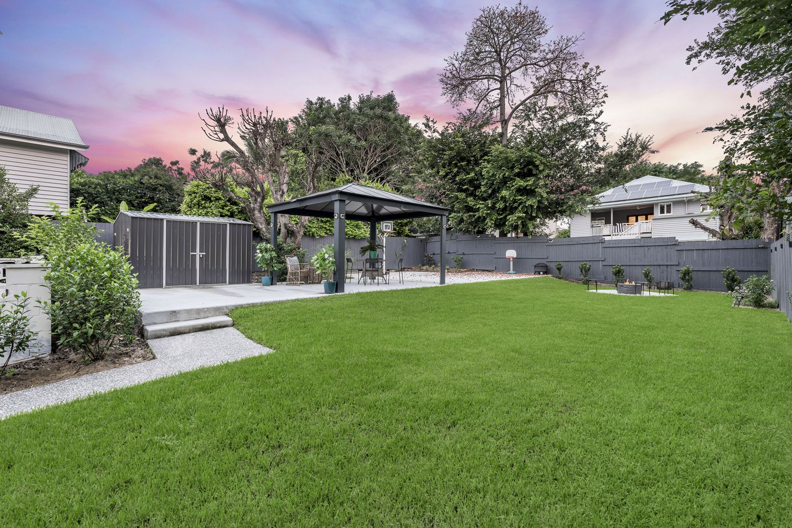 39 Holland Road, Holland Park QLD 4121, Image 2