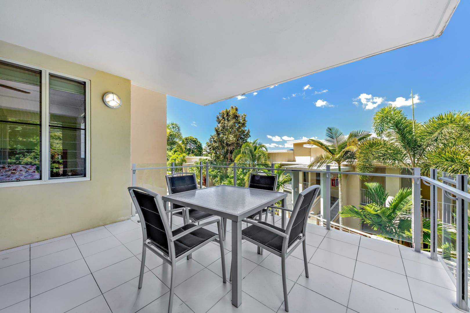 27/15 Flame Tree Court, Airlie Beach QLD 4802, Image 2