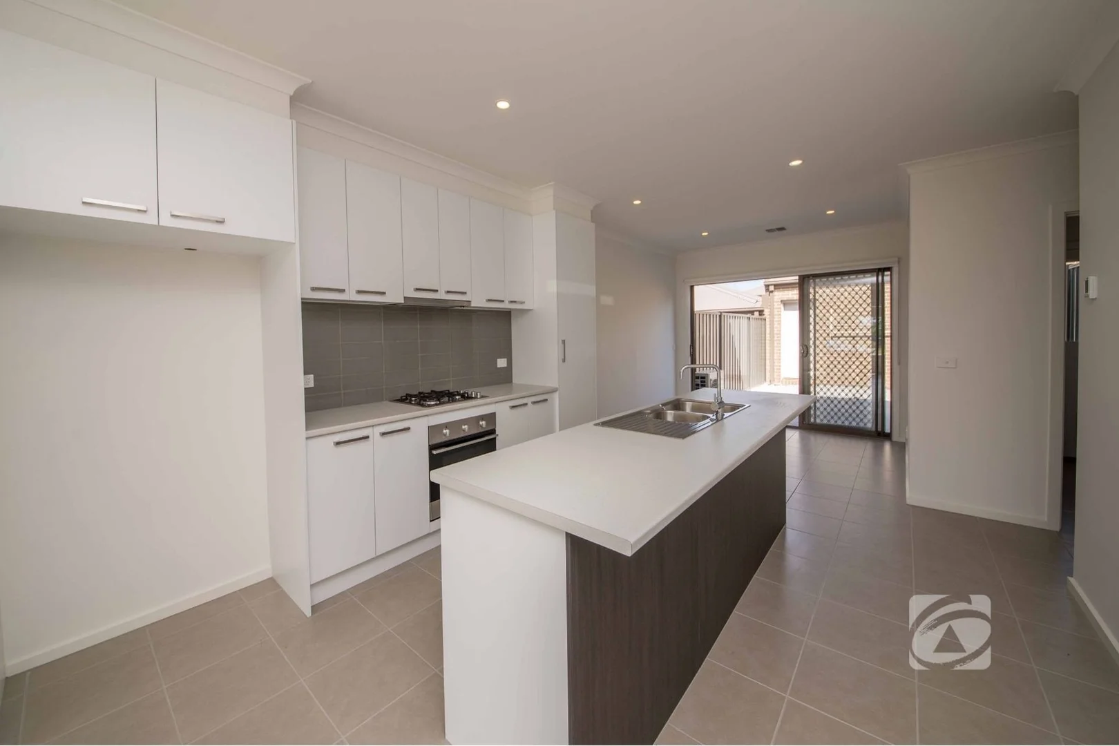 Additional image 6 of 37/23 Atlantic Drive, Pakenham VIC 3810