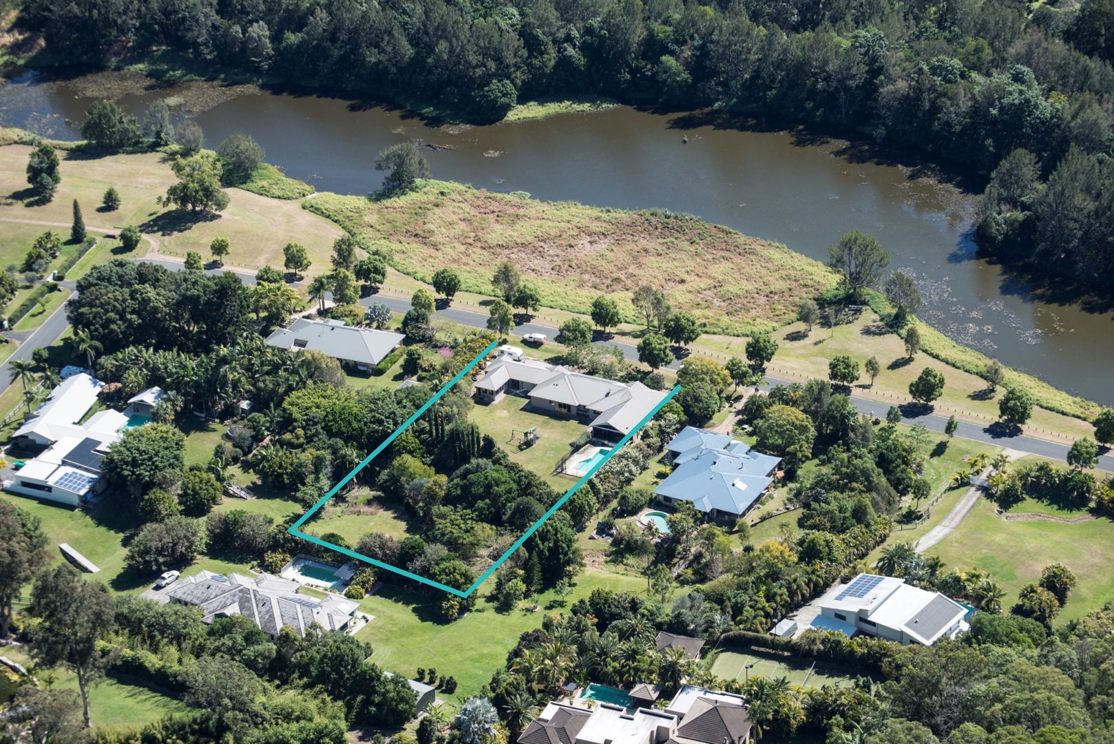 88 Aqua Promenade, Currumbin Valley Property History & Address