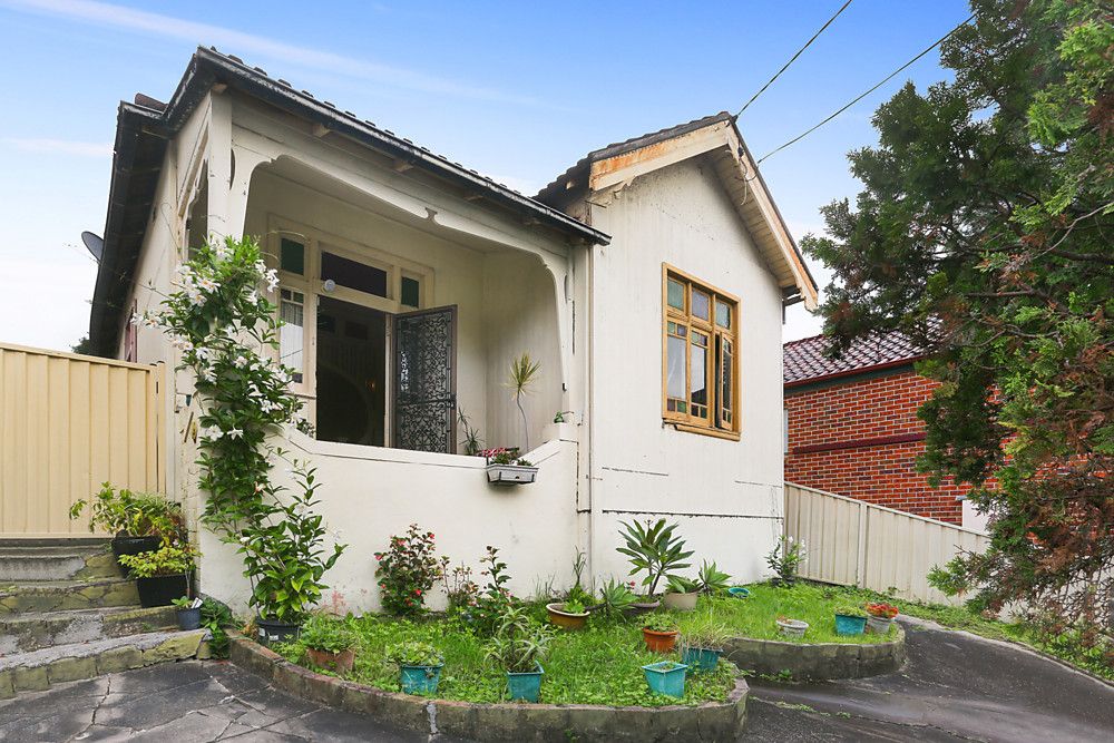 51 Queen Victoria Street, Bexley Property History & Address Research