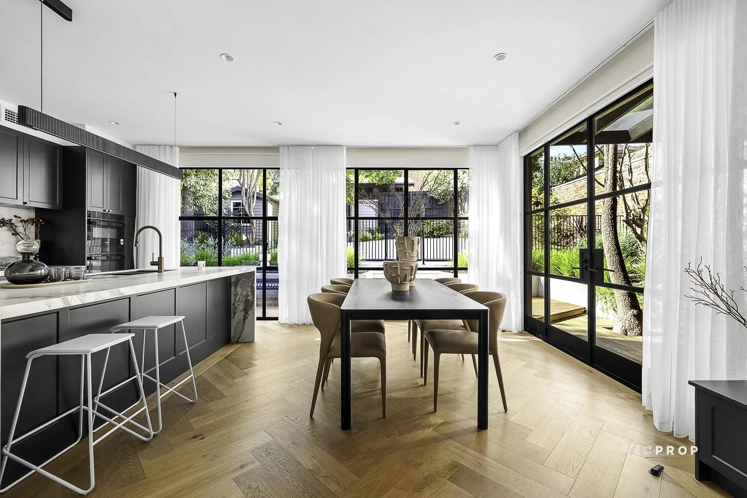 Additional image 14 of 43 Thoresby Grove, Ivanhoe VIC 3079